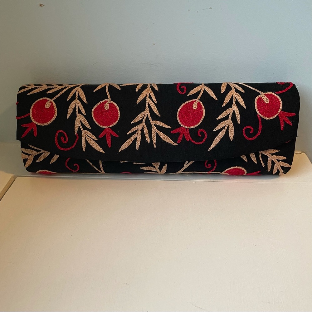 Madina Embroidered Clutch